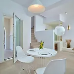 Lilium Homes Karterados (Santorini)