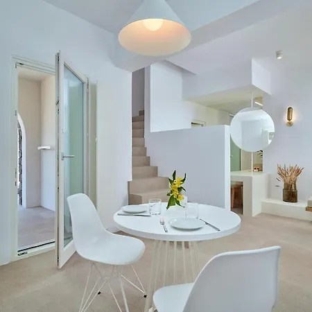 Lilium Homes קרטראדוס